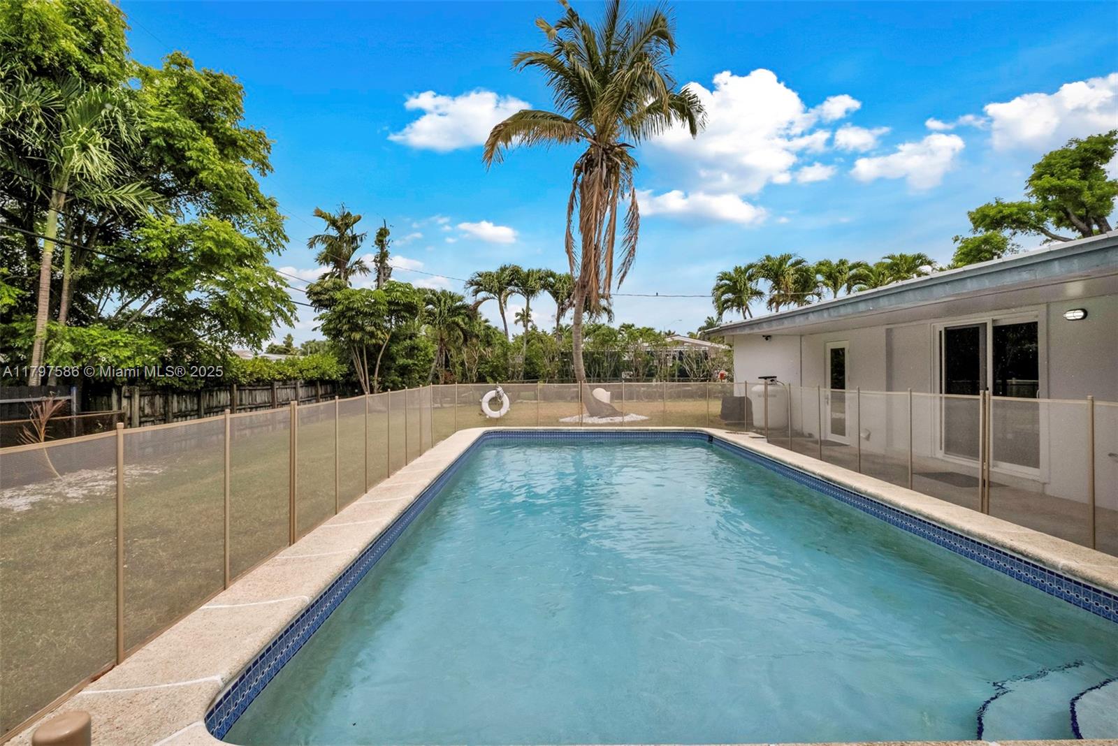 SNAPPER CREEK PARK UNIT N - Residential