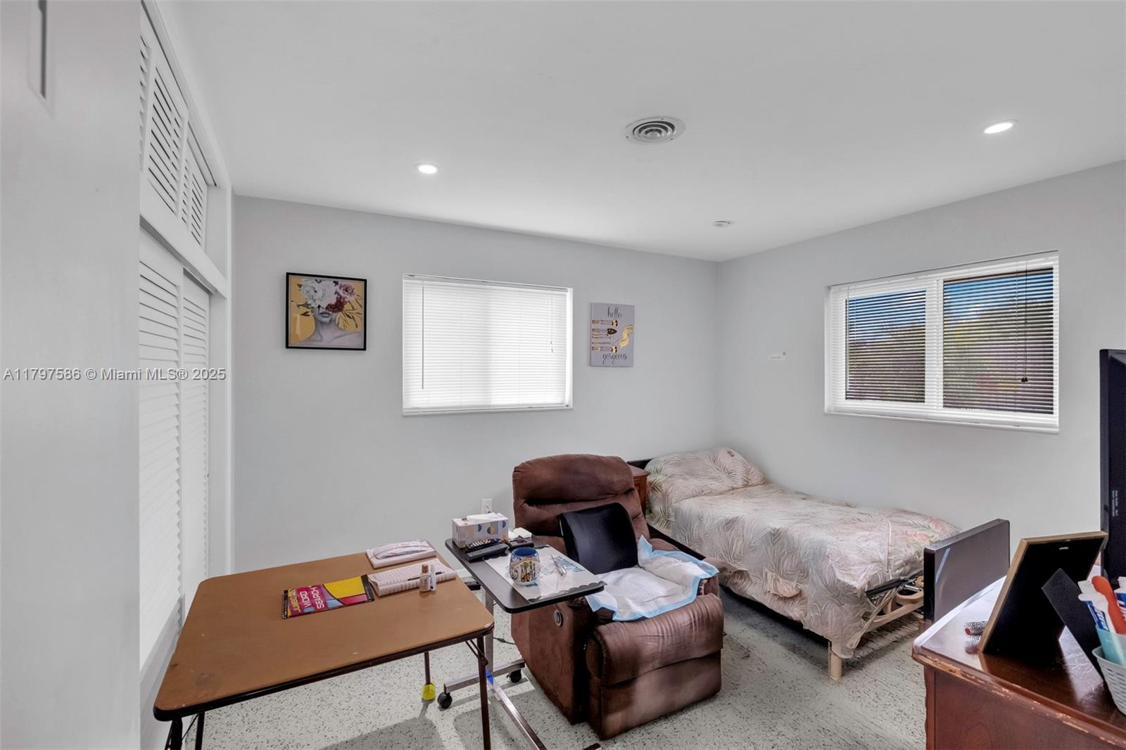 SNAPPER CREEK PARK UNIT N - Residential