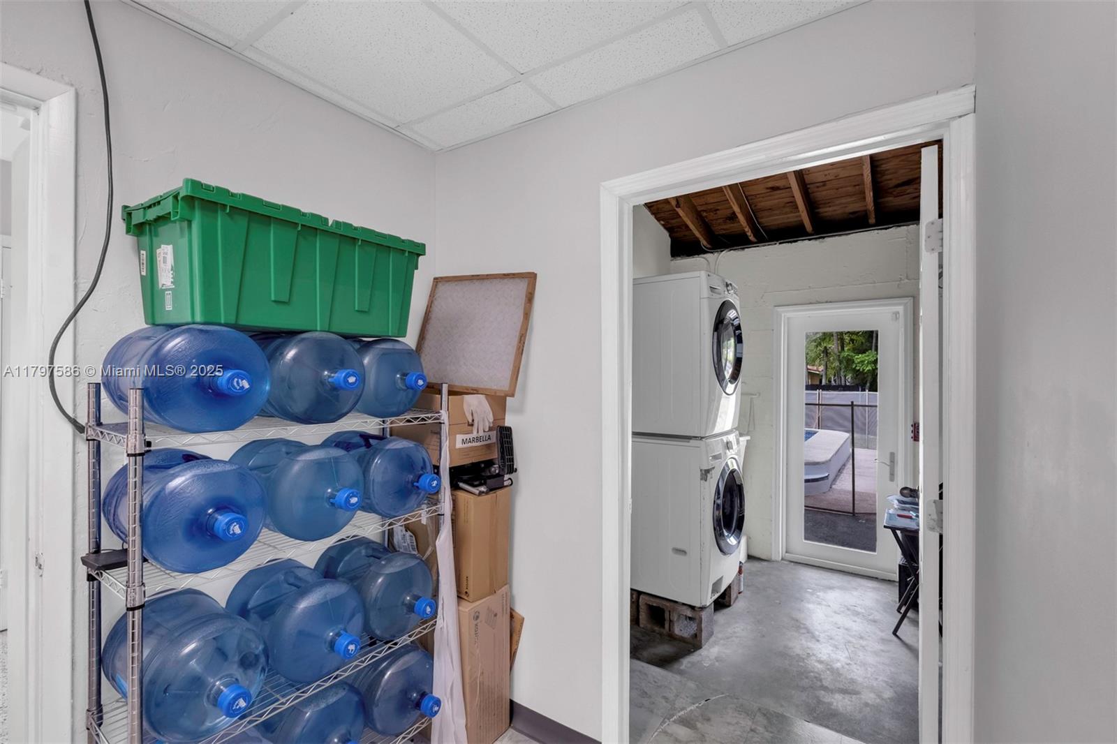 SNAPPER CREEK PARK UNIT N - Residential