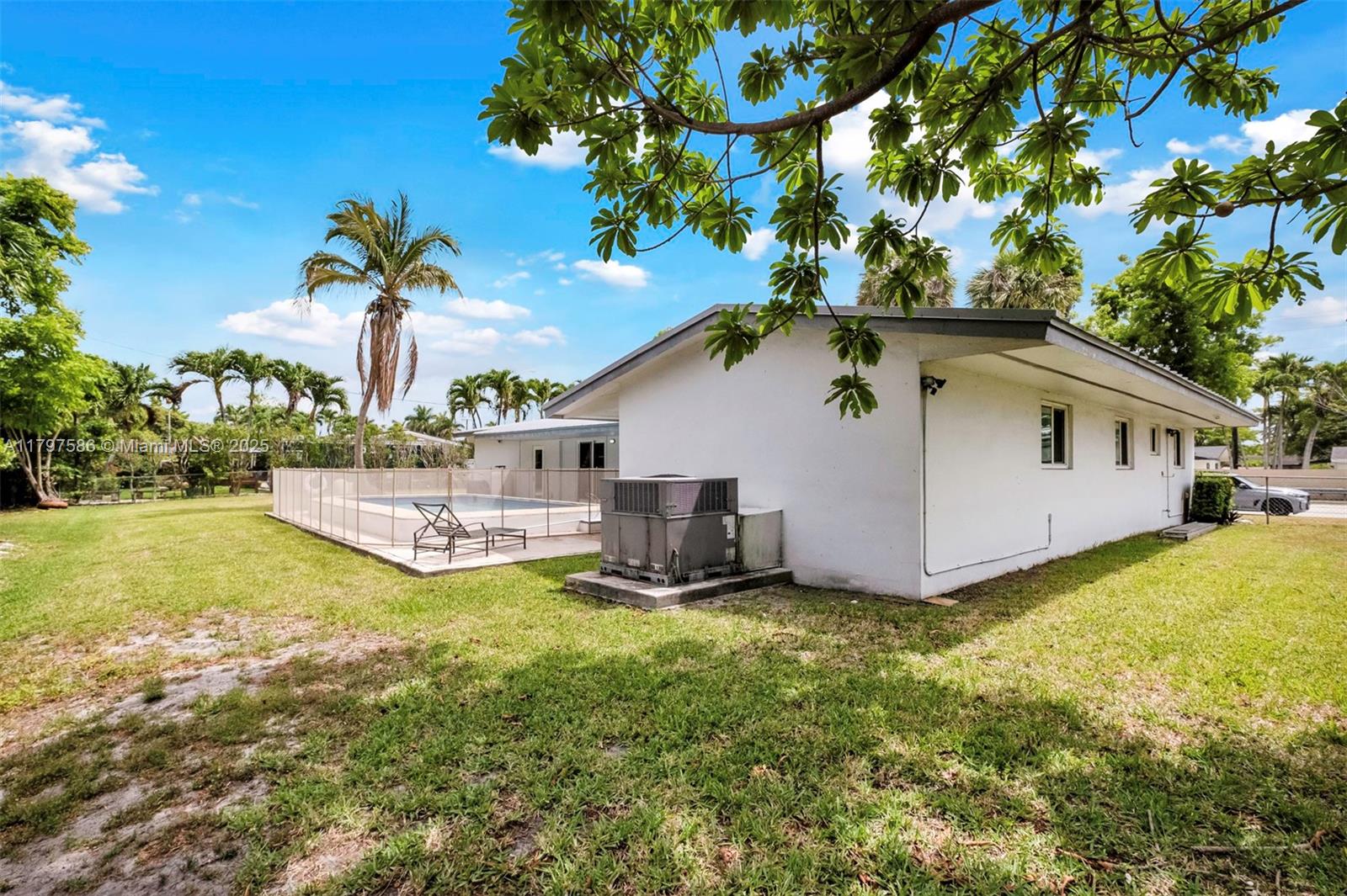 SNAPPER CREEK PARK UNIT N - Residential