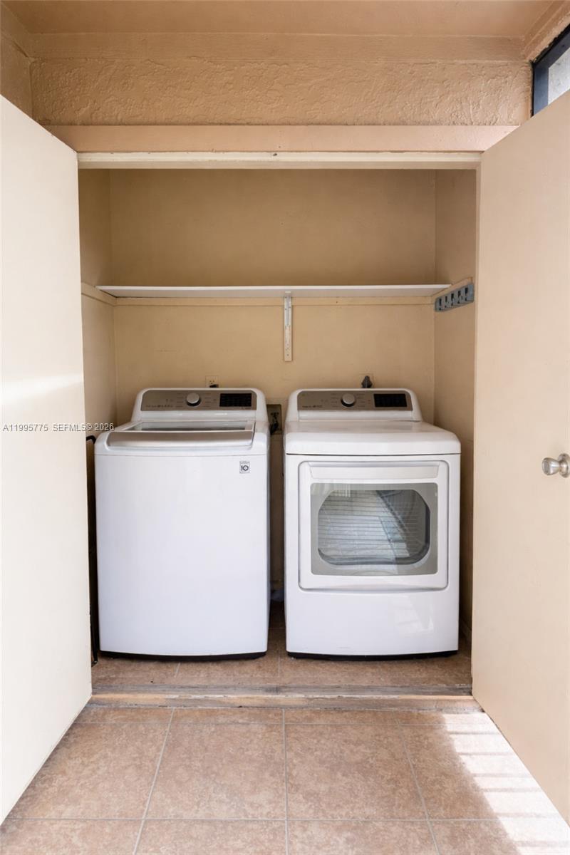 BISCAYNE BEACH CLUB CONDO - Residential Lease