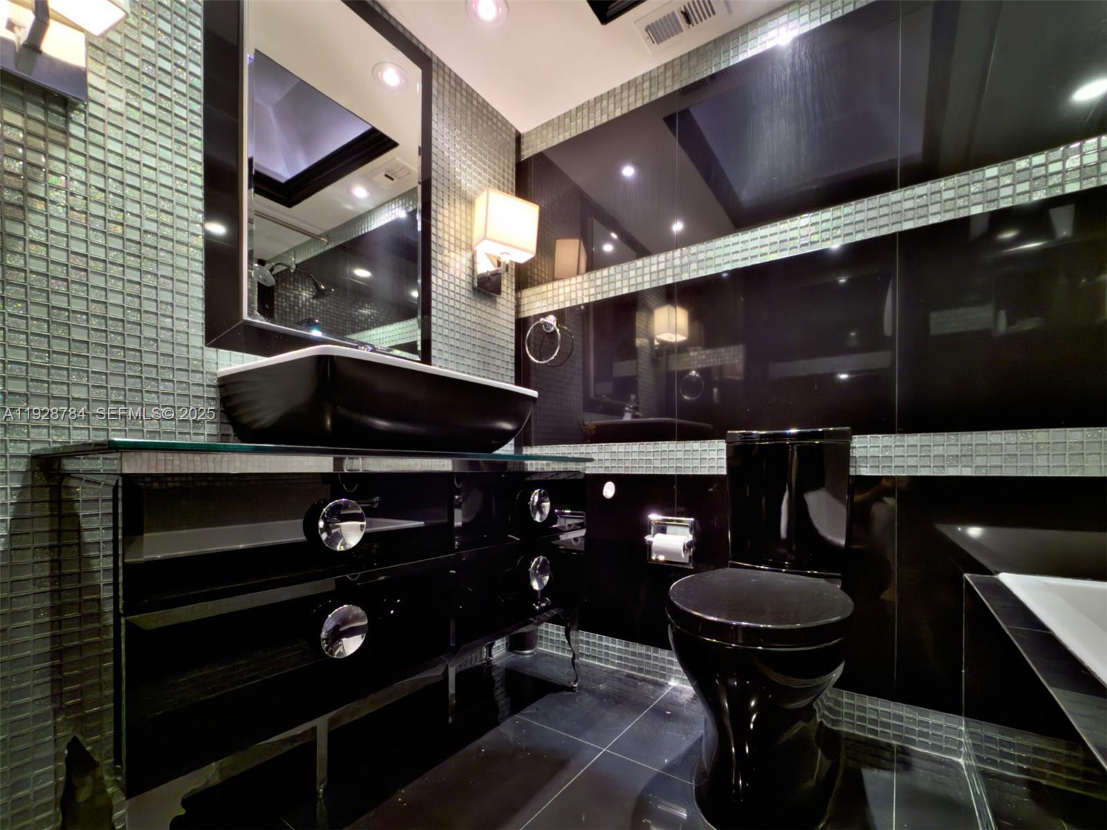 OLYMPUS CONDO PHASE - Residential