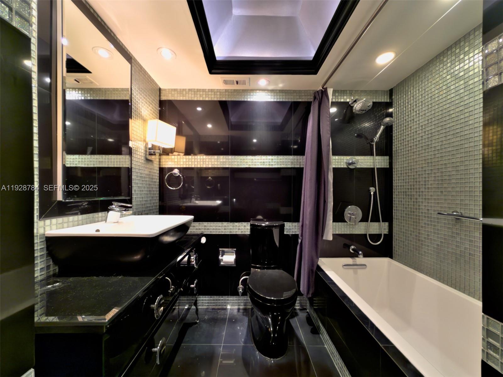 OLYMPUS CONDO PHASE - Residential