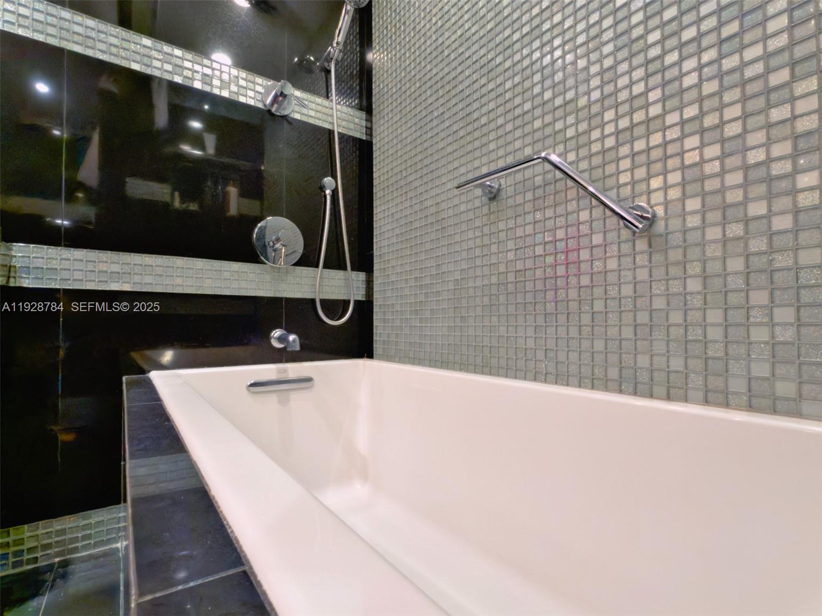 OLYMPUS CONDO PHASE - Residential