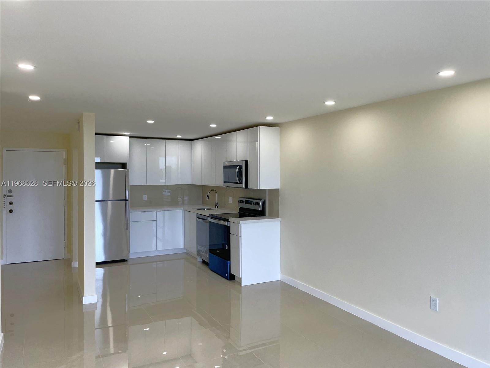 WOODSIDE APTS CONDO - Residential Lease