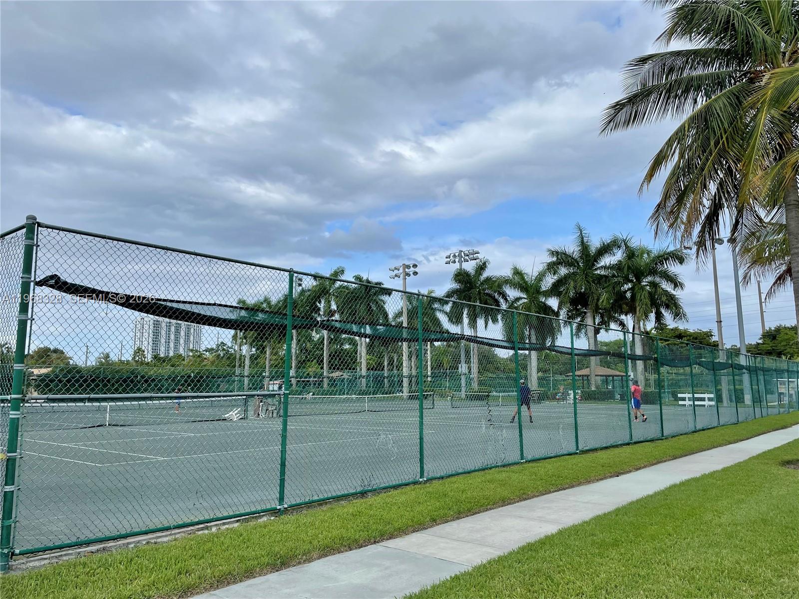 WOODSIDE APTS CONDO - Residential Lease