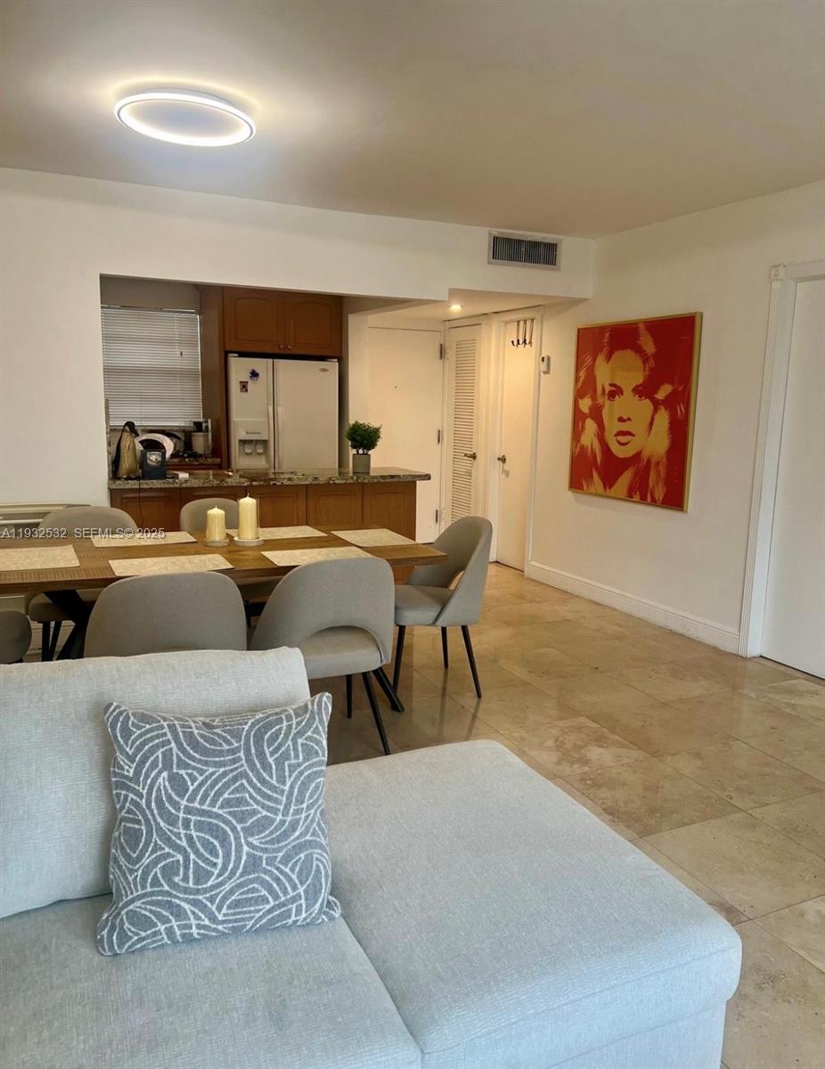 BAYVIEW POINT SOUTH CONDO - Residential