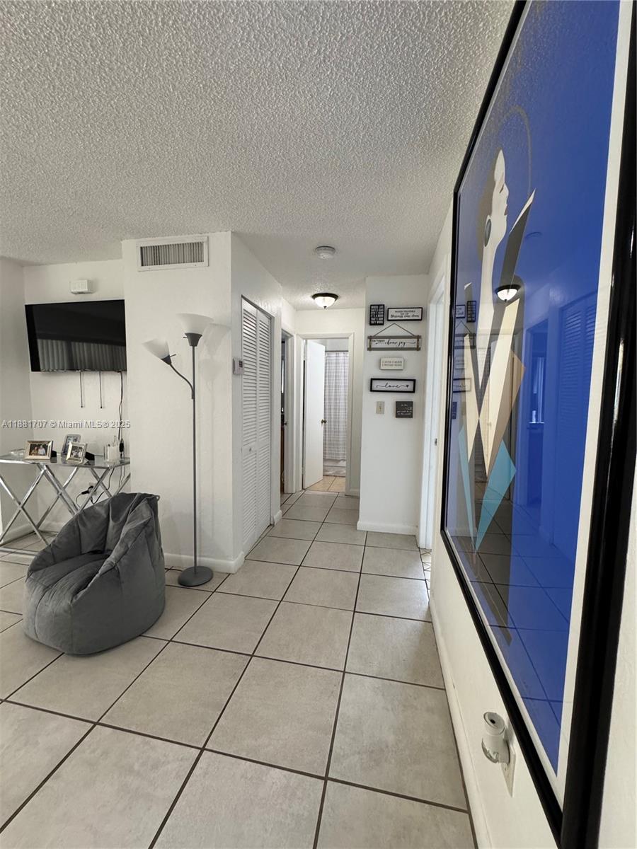 CONTINUUM CONDO - Residential