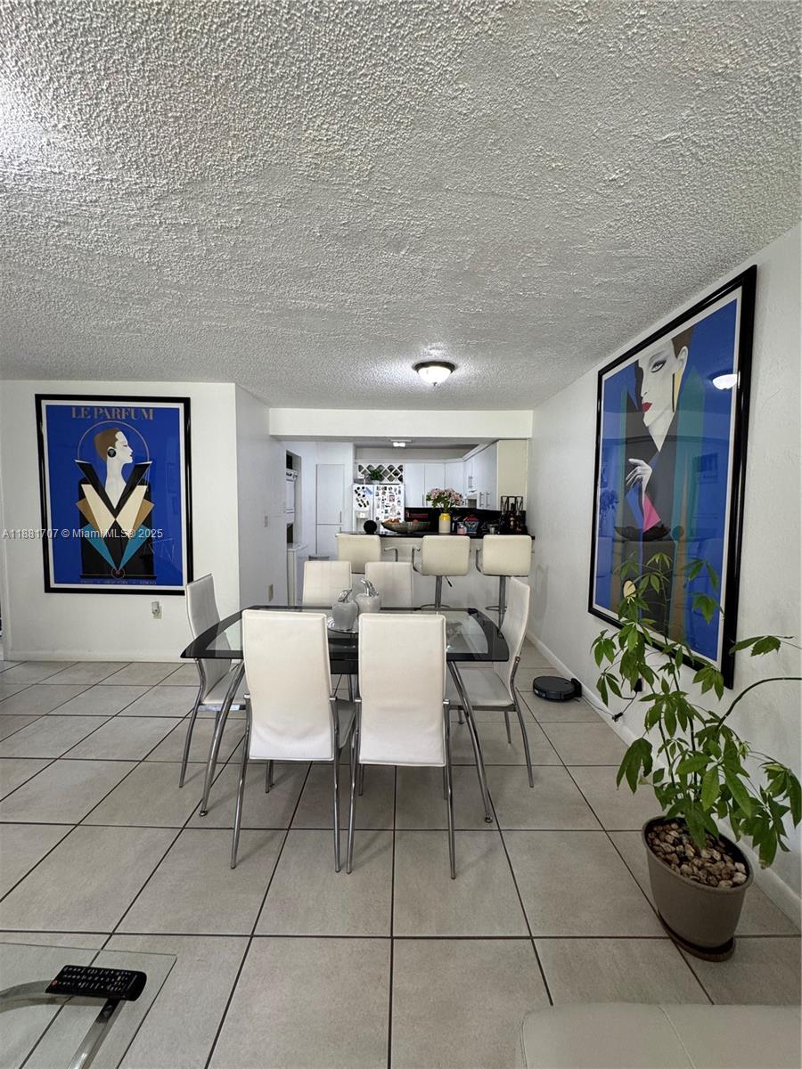 CONTINUUM CONDO - Residential