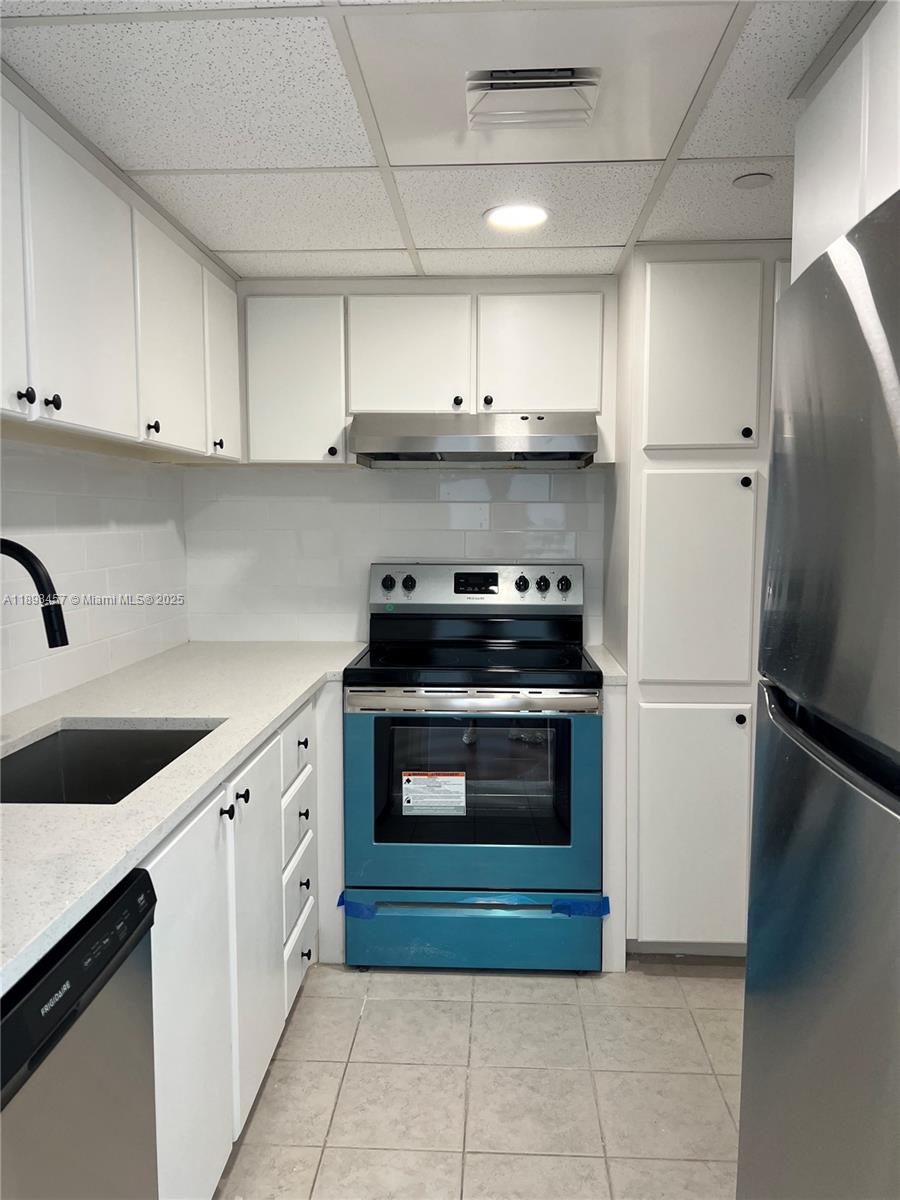 MIRADOR 1000 CONDO - Residential