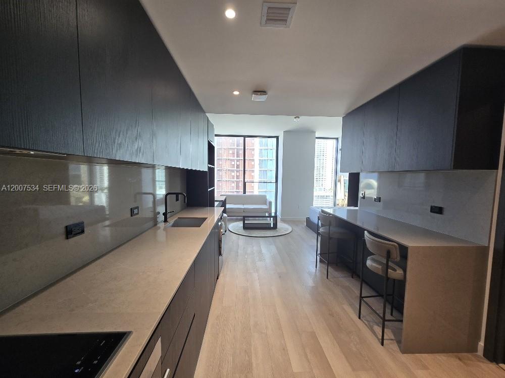 20 NE 11th St 2307