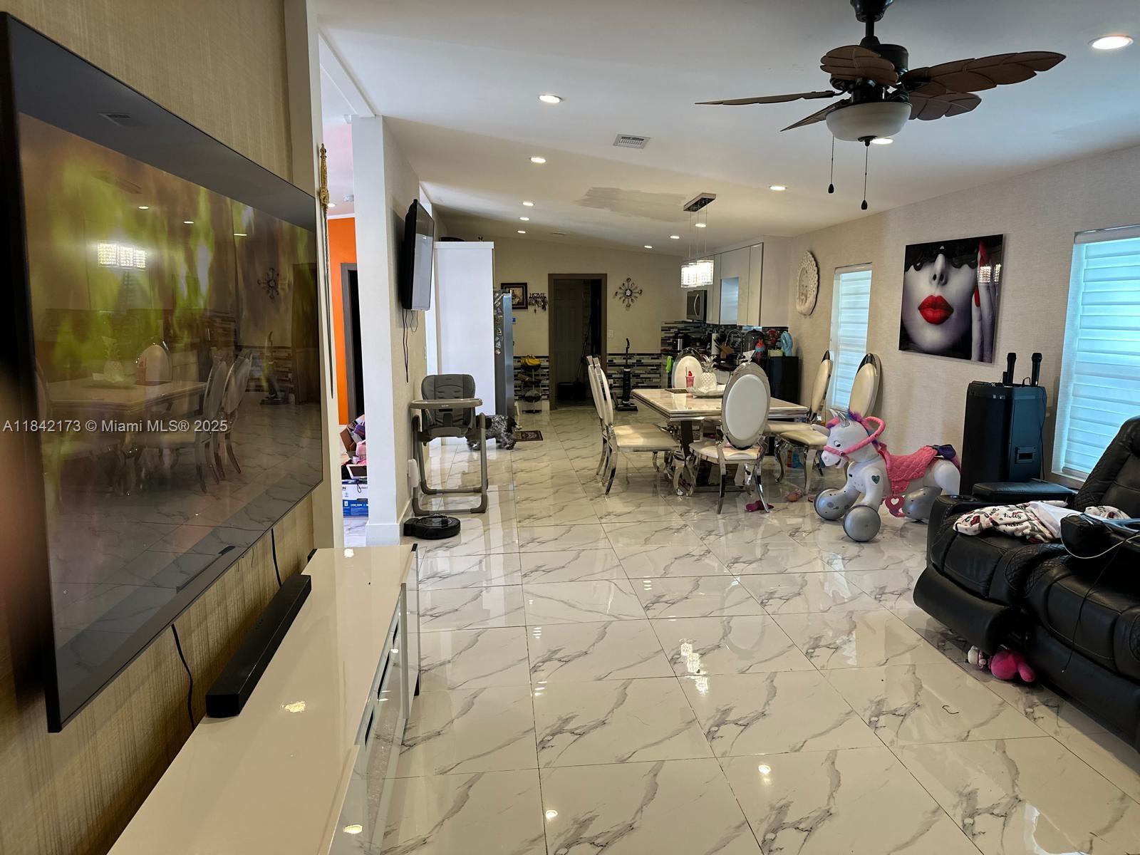 COCOWALK ESTATES - Residential