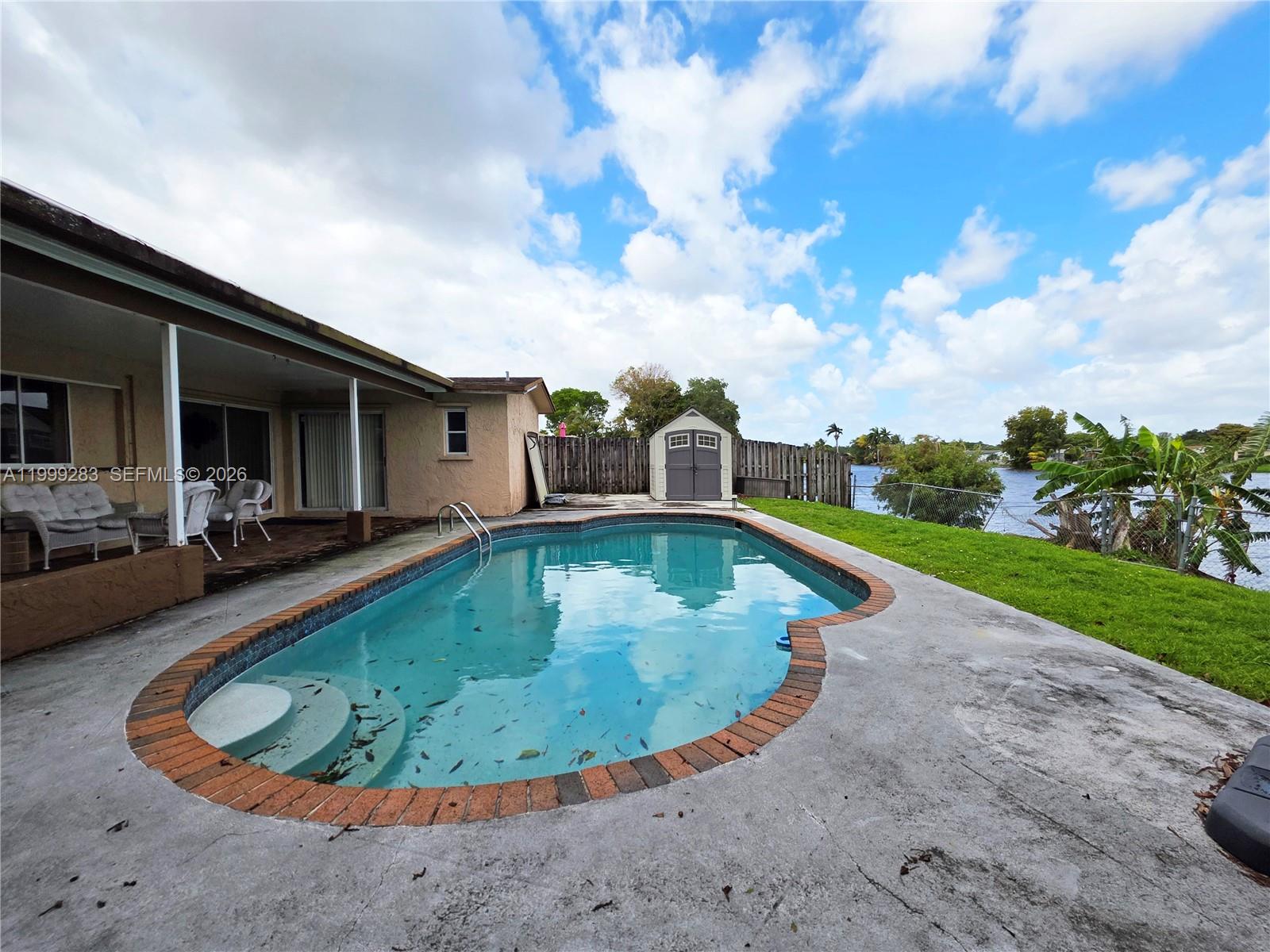 SUNRISE GOLF VILLAGE SEC - Residential