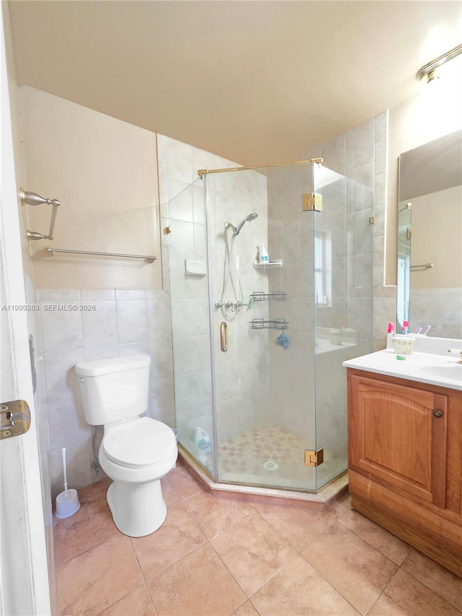 SUNRISE GOLF VILLAGE SEC - Residential