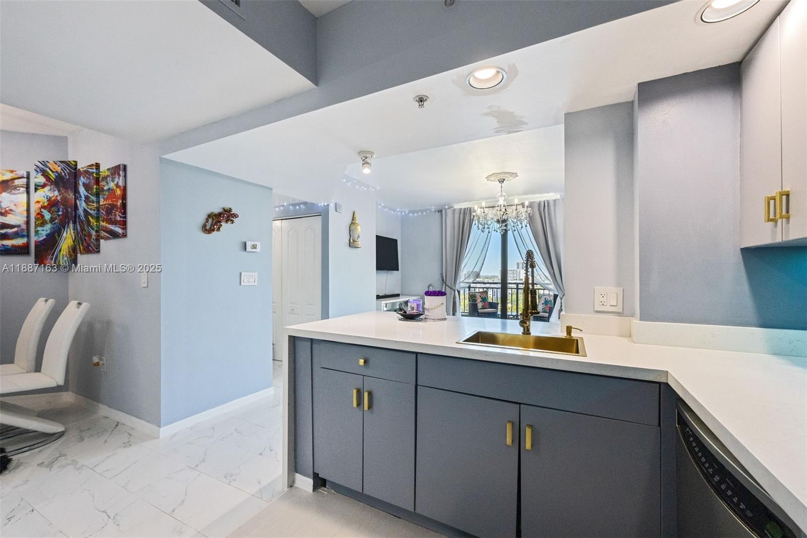 WAVERLY AT LAS OLAS CONDO - Residential Lease