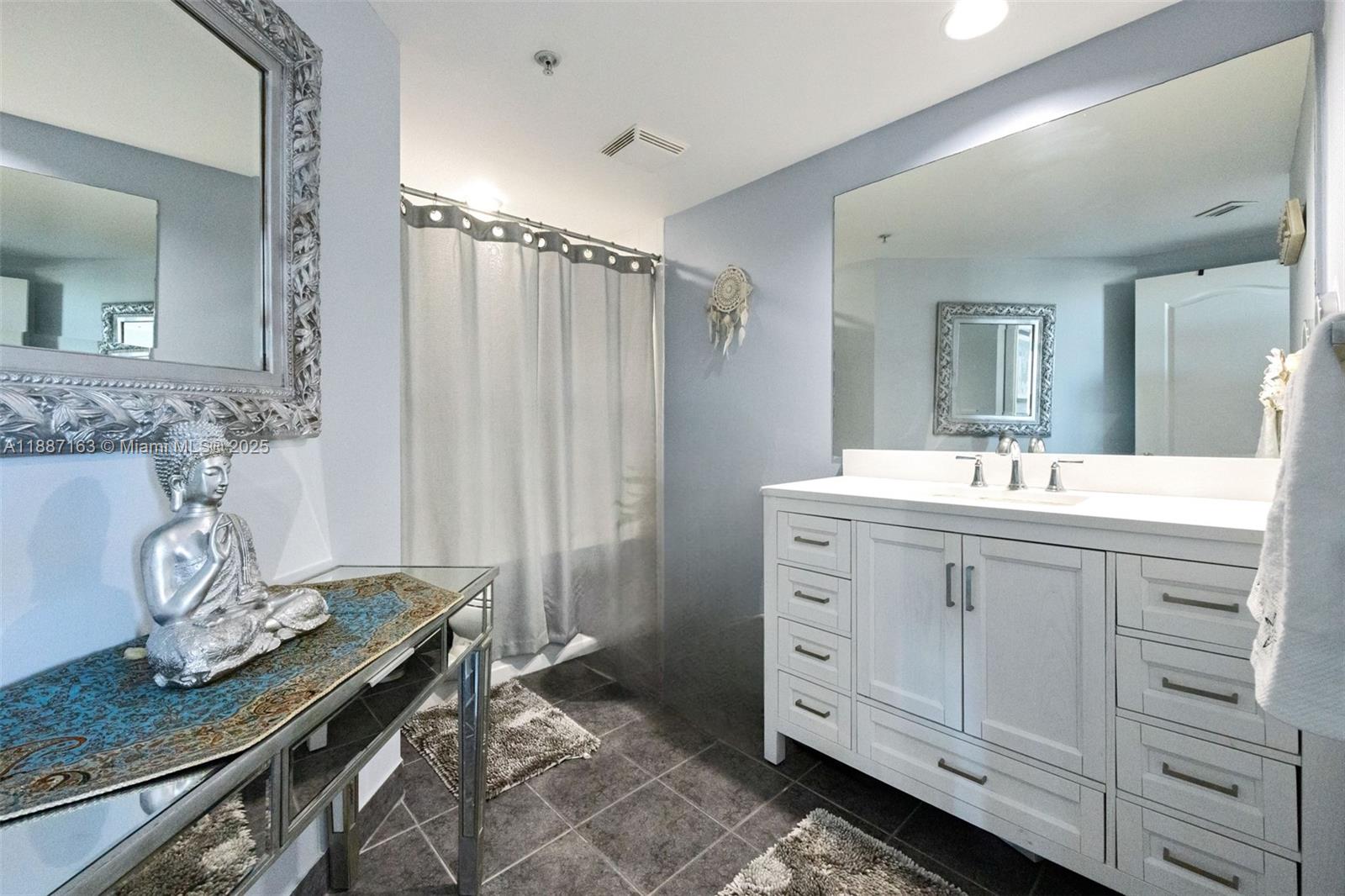 WAVERLY AT LAS OLAS CONDO - Residential Lease