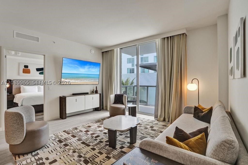 1611 SW 2nd Ave 402, Miami, FL, 33129 2 1611 SW 2nd Ave 402