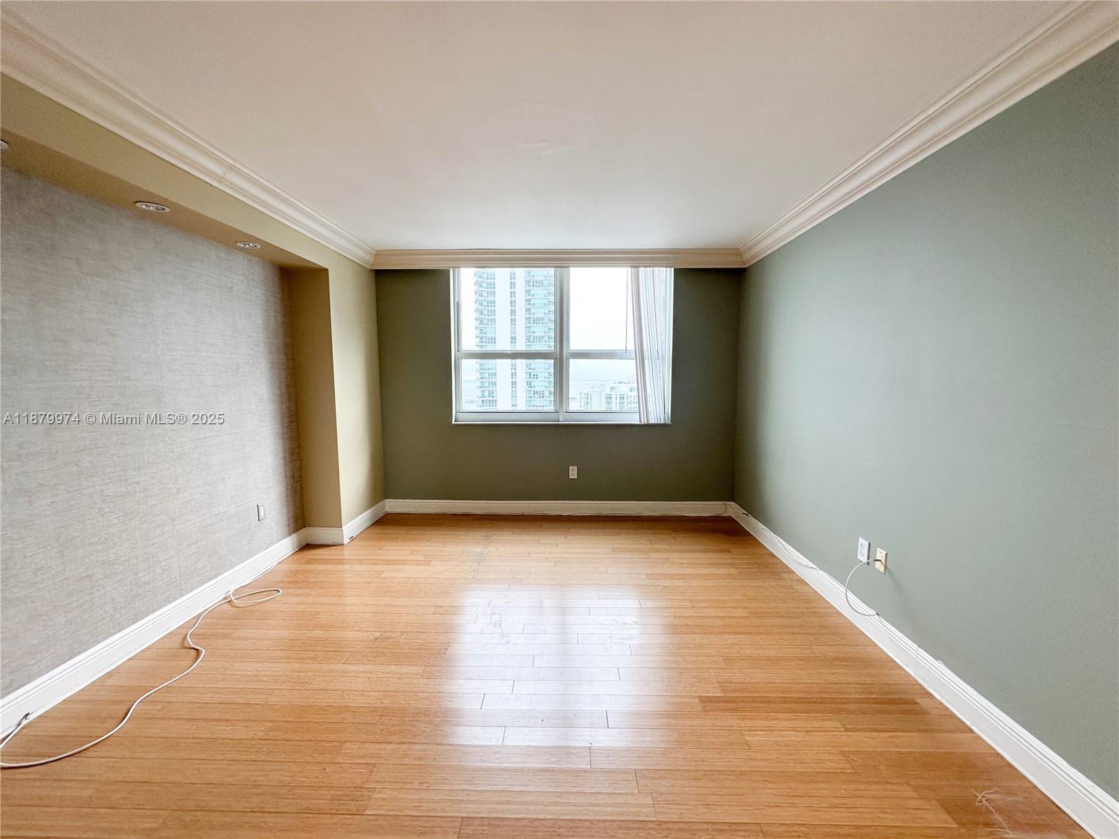 THE MARK ON BRICKELL COND - Residential