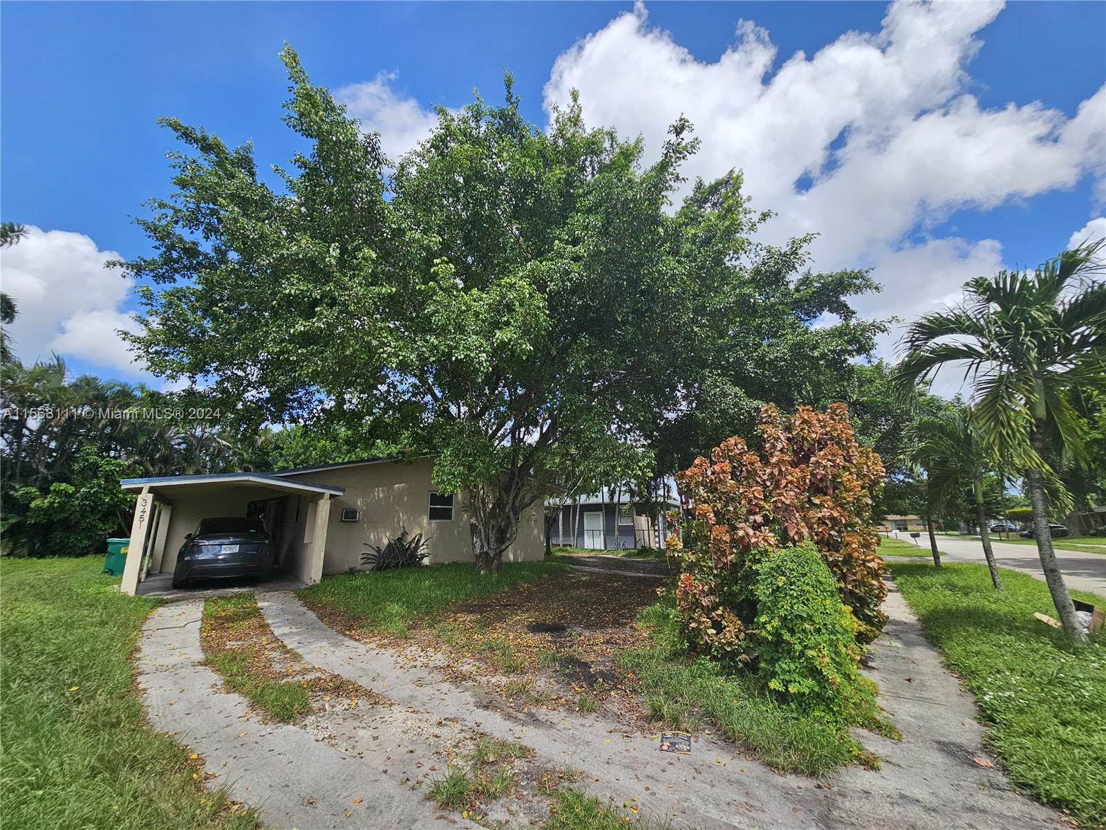 Property for Sale at 3451 Nw 2nd St, Lauderhill, Miami-Dade County, Florida - Bedrooms: 4 
Bathrooms: 2  - $400,000