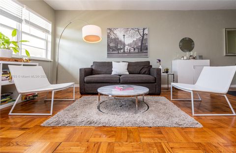 350 S Shore Dr 7 Miami Beach FL 33141