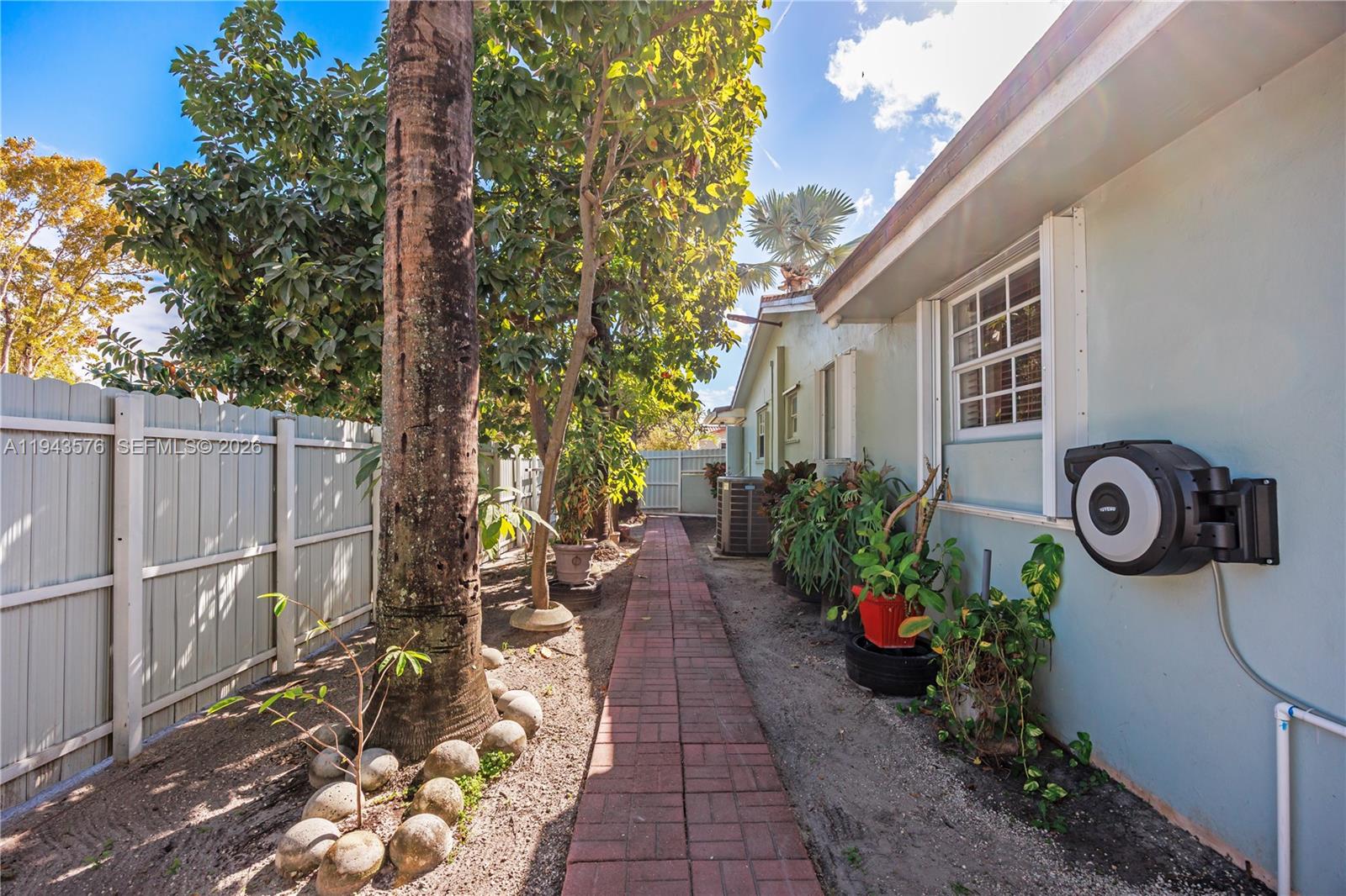 OLD CUTLER COVE - Residential