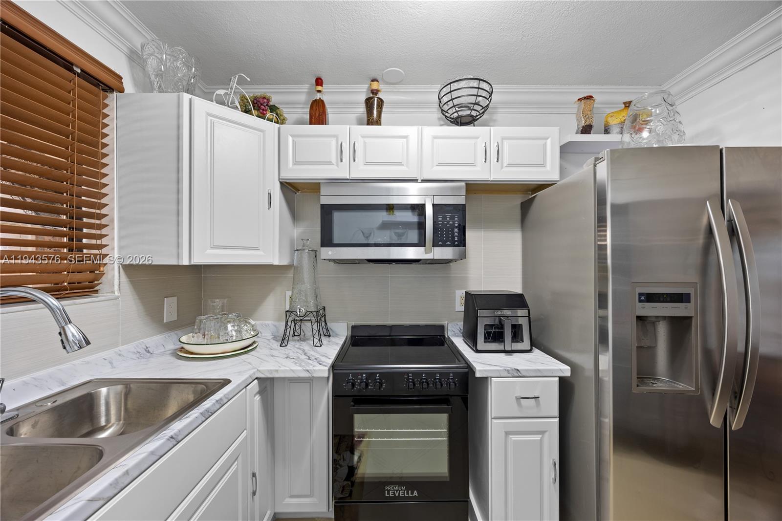 OLD CUTLER COVE - Residential