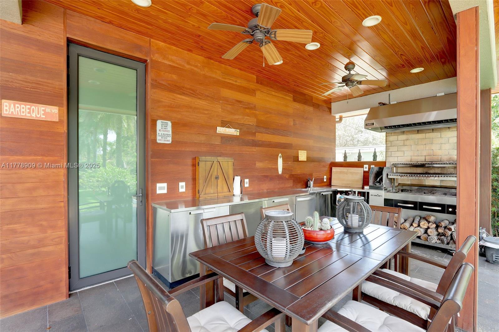 MIAMI SHORES SEC 1 AMD - Residential