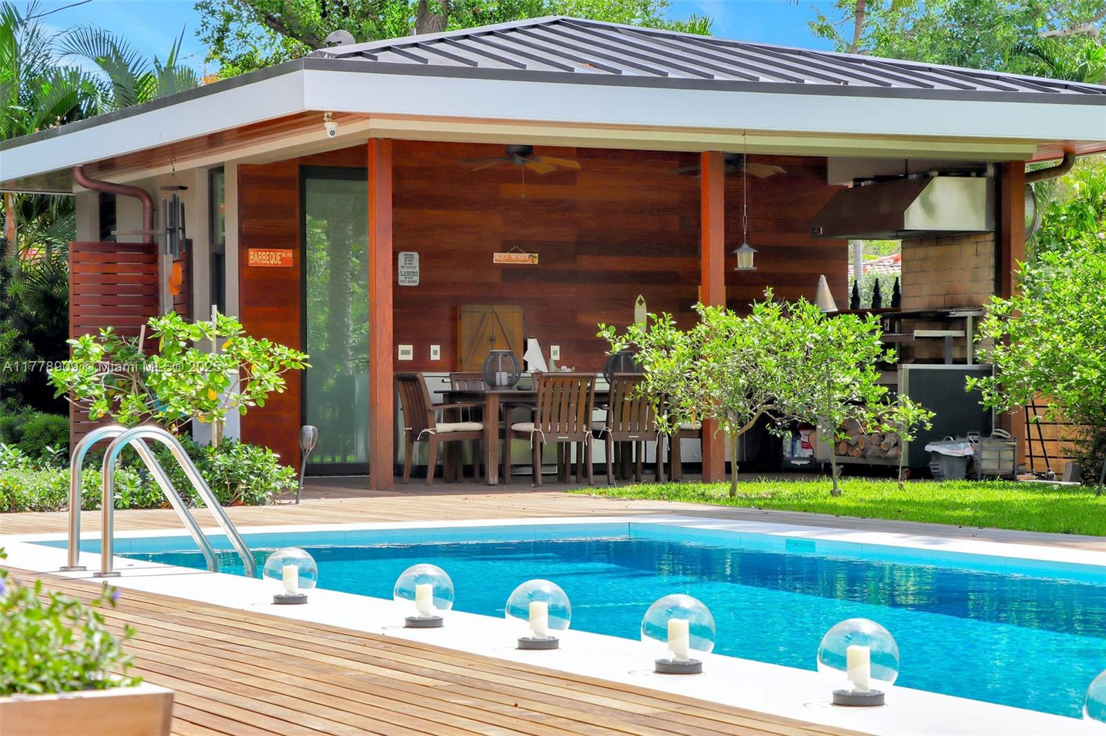 MIAMI SHORES SEC 1 AMD - Residential