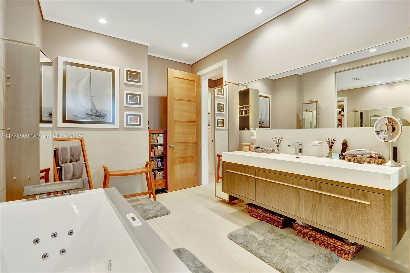 MIAMI SHORES SEC 1 AMD - Residential