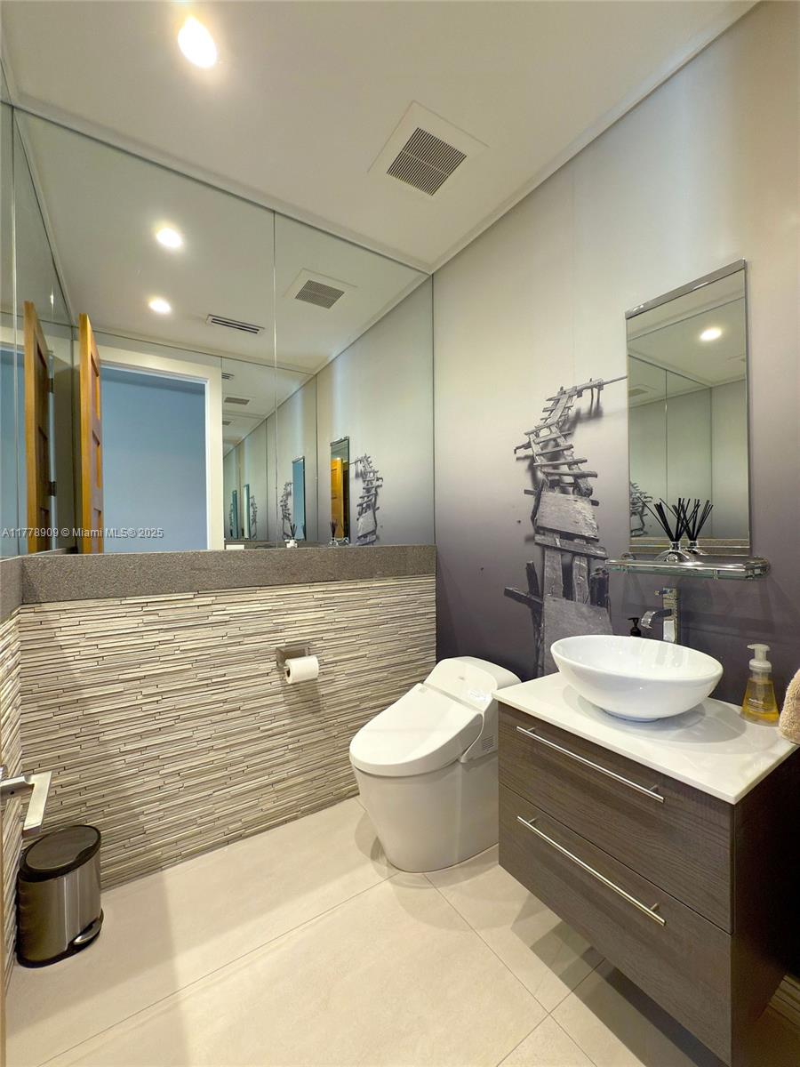 MIAMI SHORES SEC 1 AMD - Residential