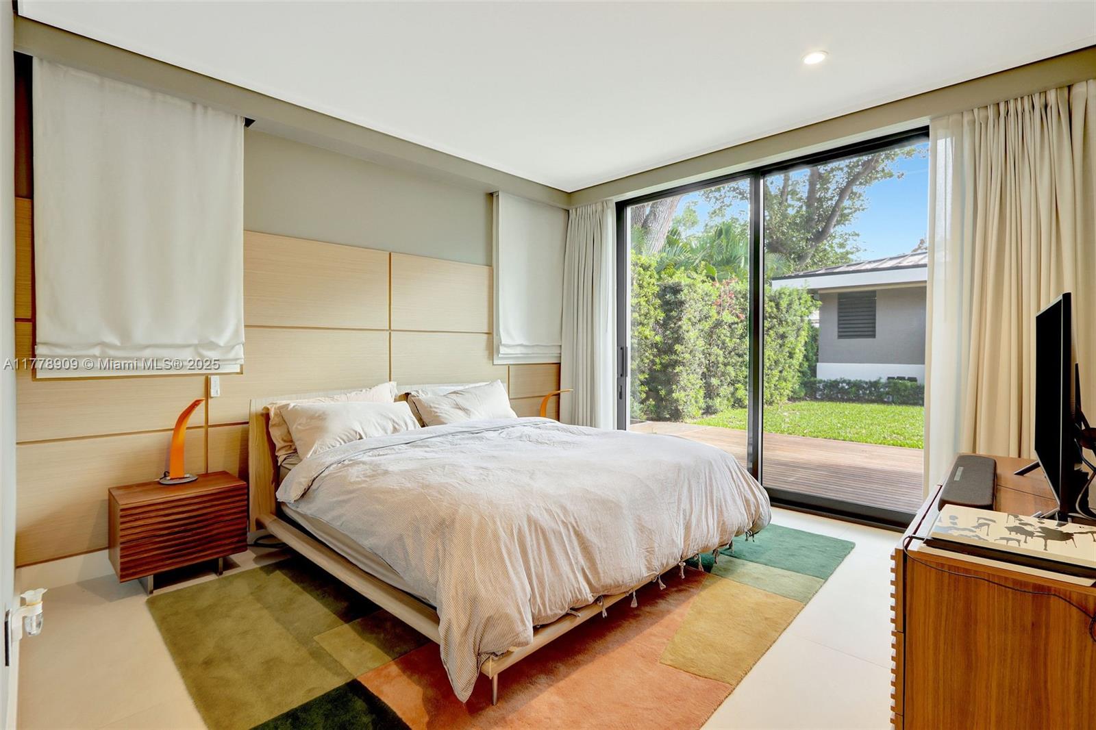 MIAMI SHORES SEC 1 AMD - Residential