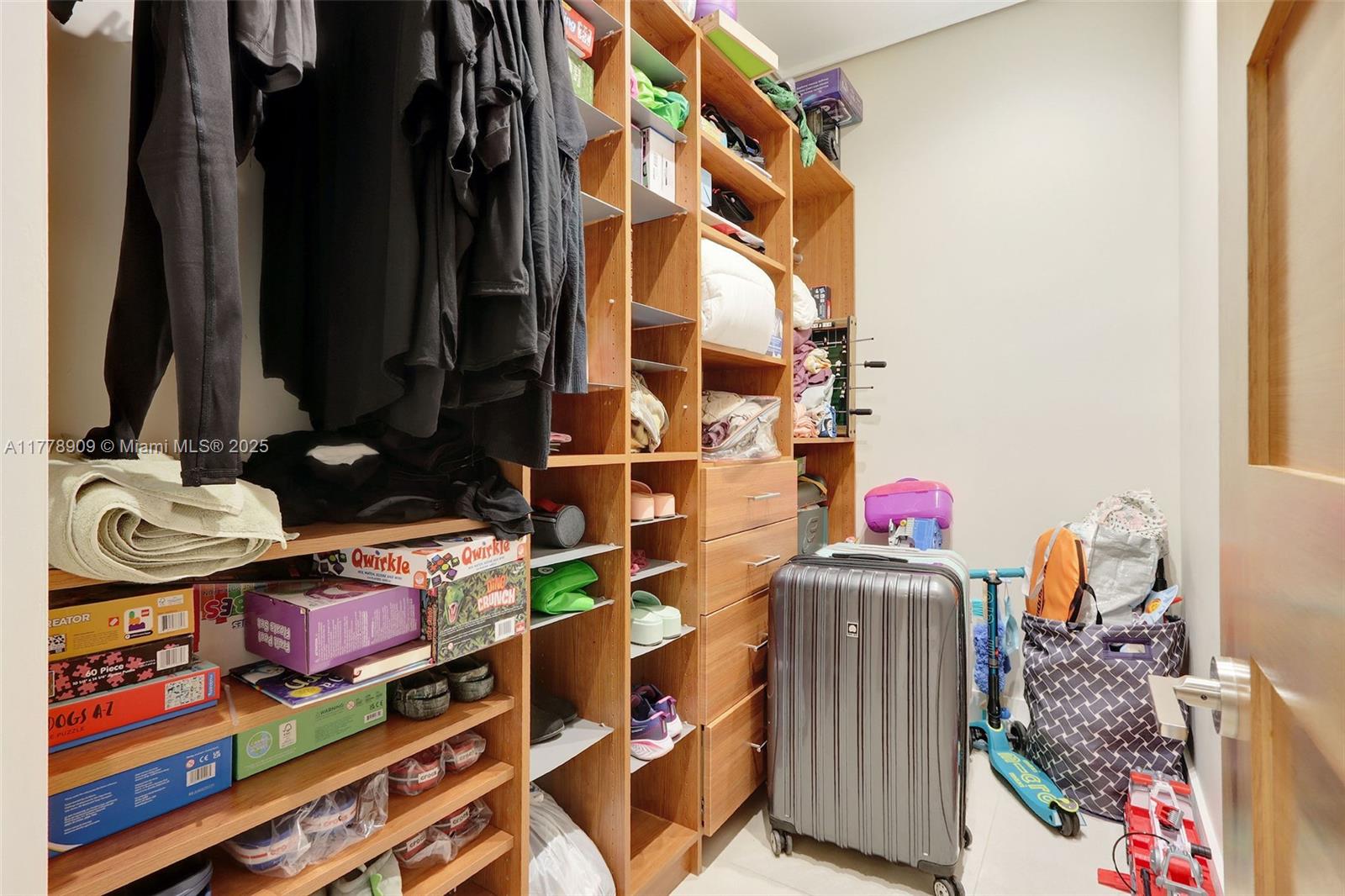MIAMI SHORES SEC 1 AMD - Residential