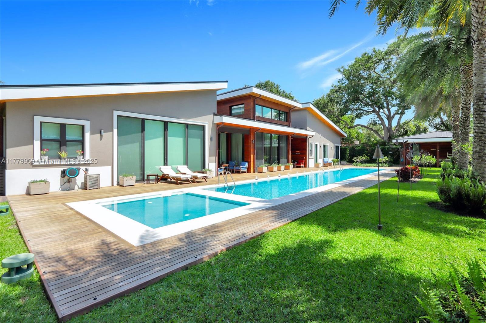 MIAMI SHORES SEC 1 AMD - Residential