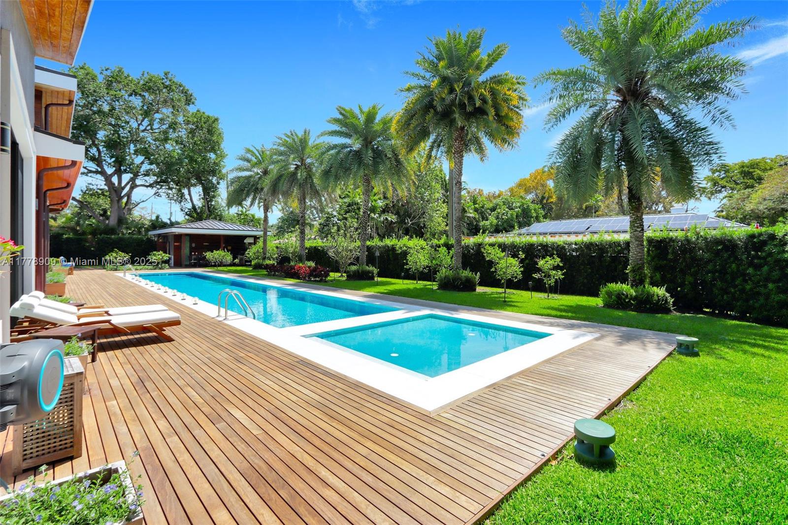 MIAMI SHORES SEC 1 AMD - Residential