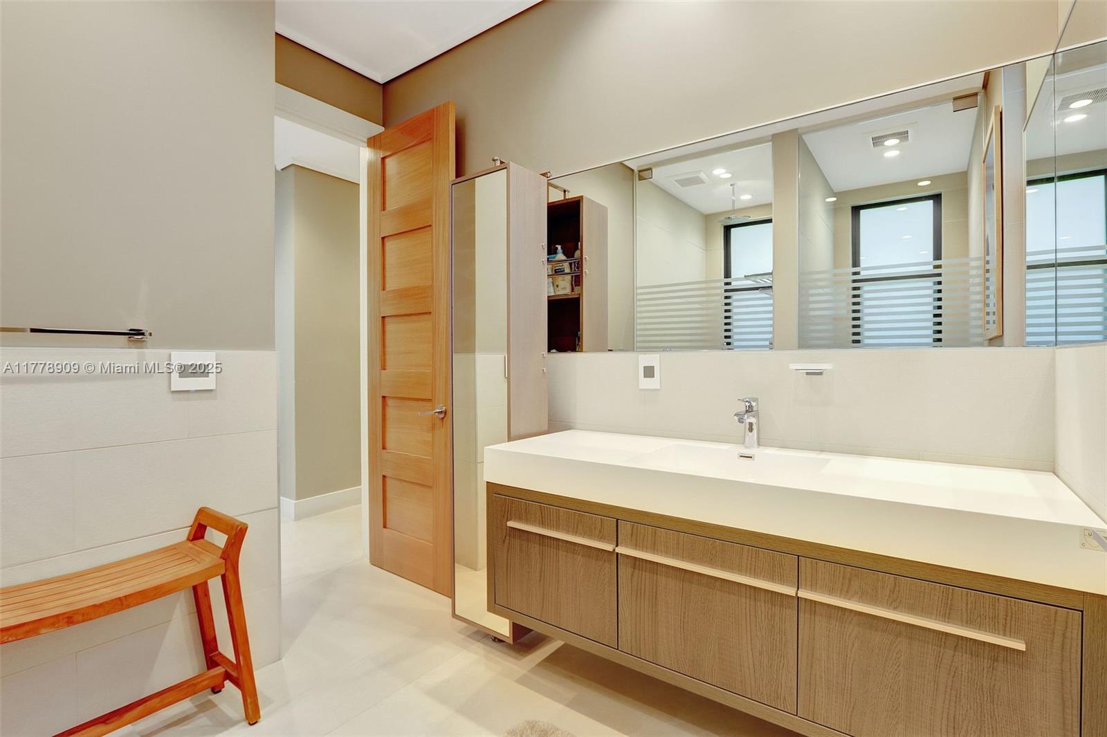 MIAMI SHORES SEC 1 AMD - Residential
