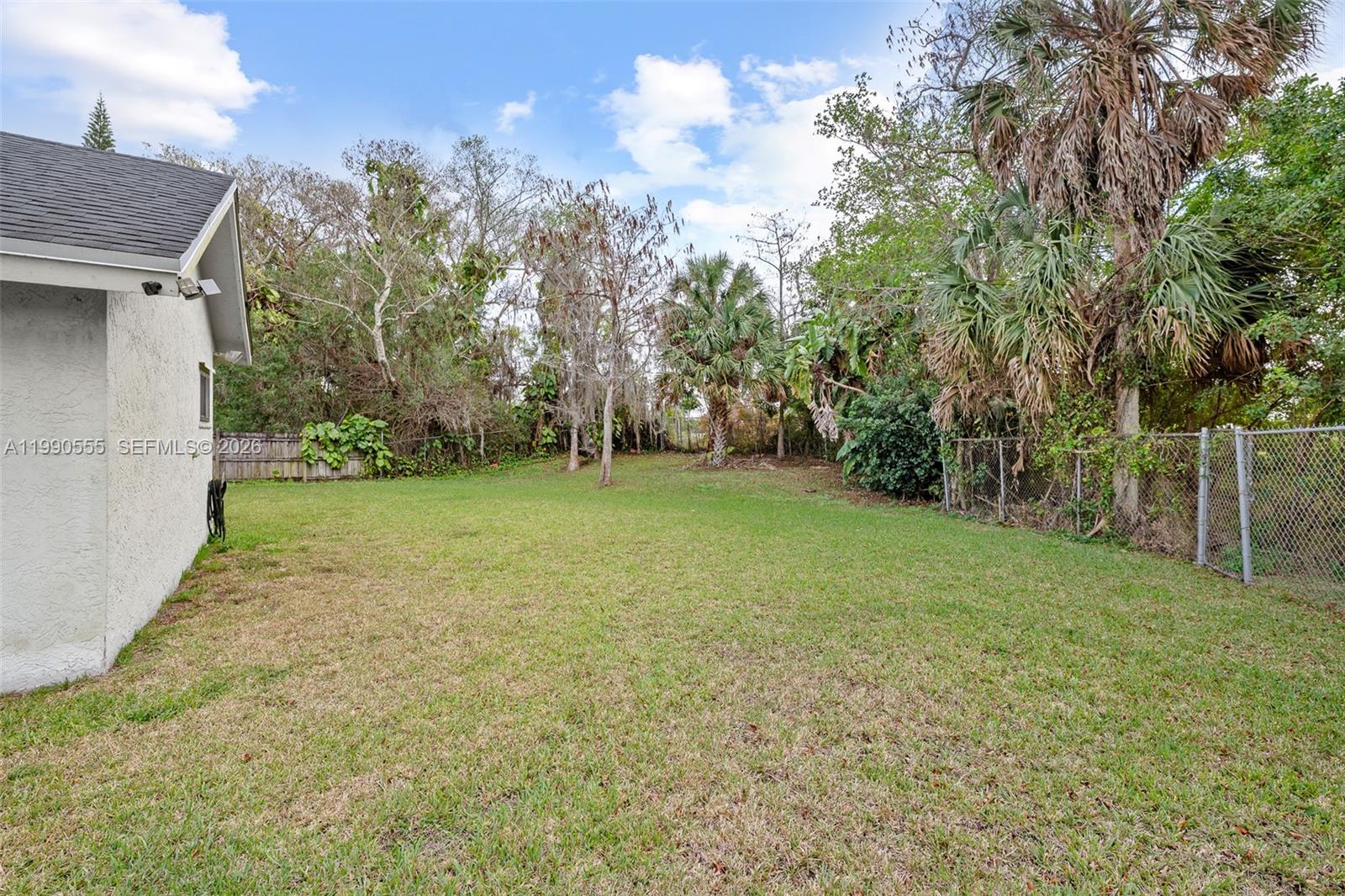 BAY WINDS 3 - Residential