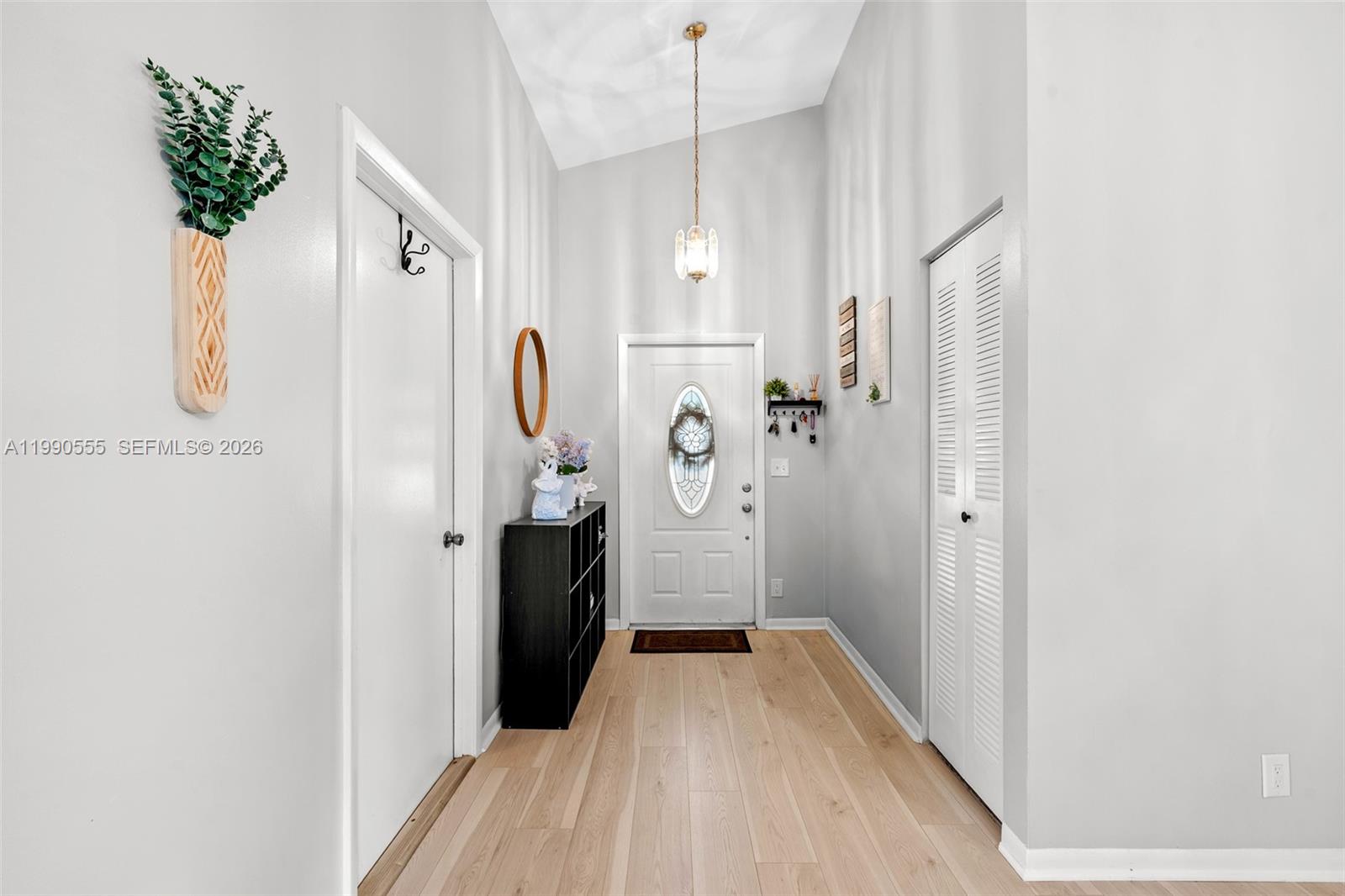 BAY WINDS 3 - Residential