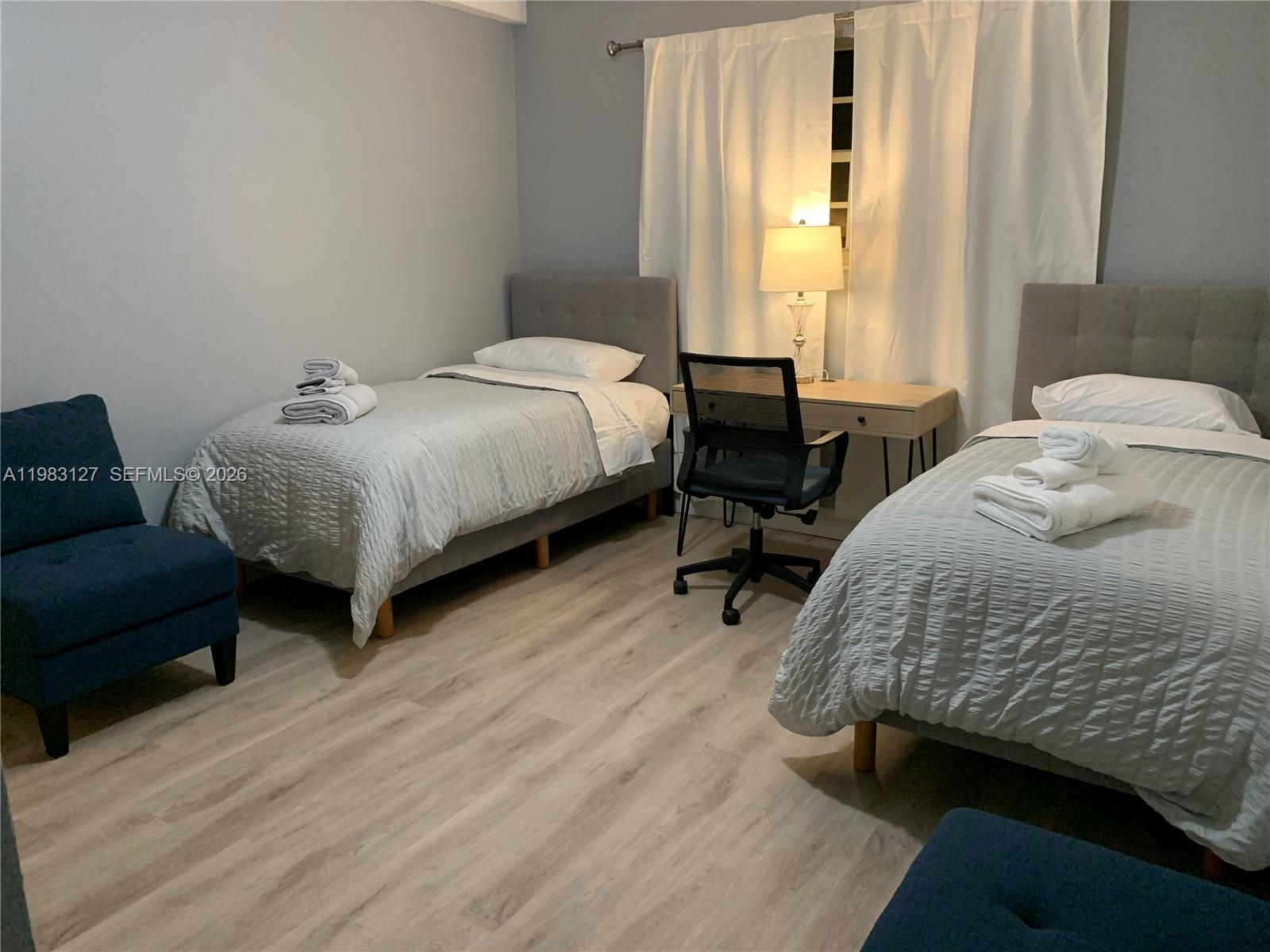 BELL GARDENS - Residential Lease