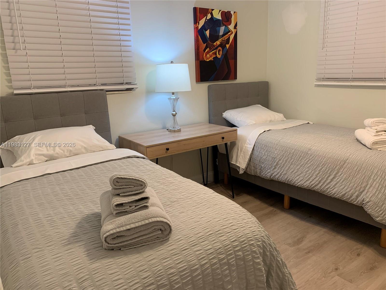 BELL GARDENS - Residential Lease