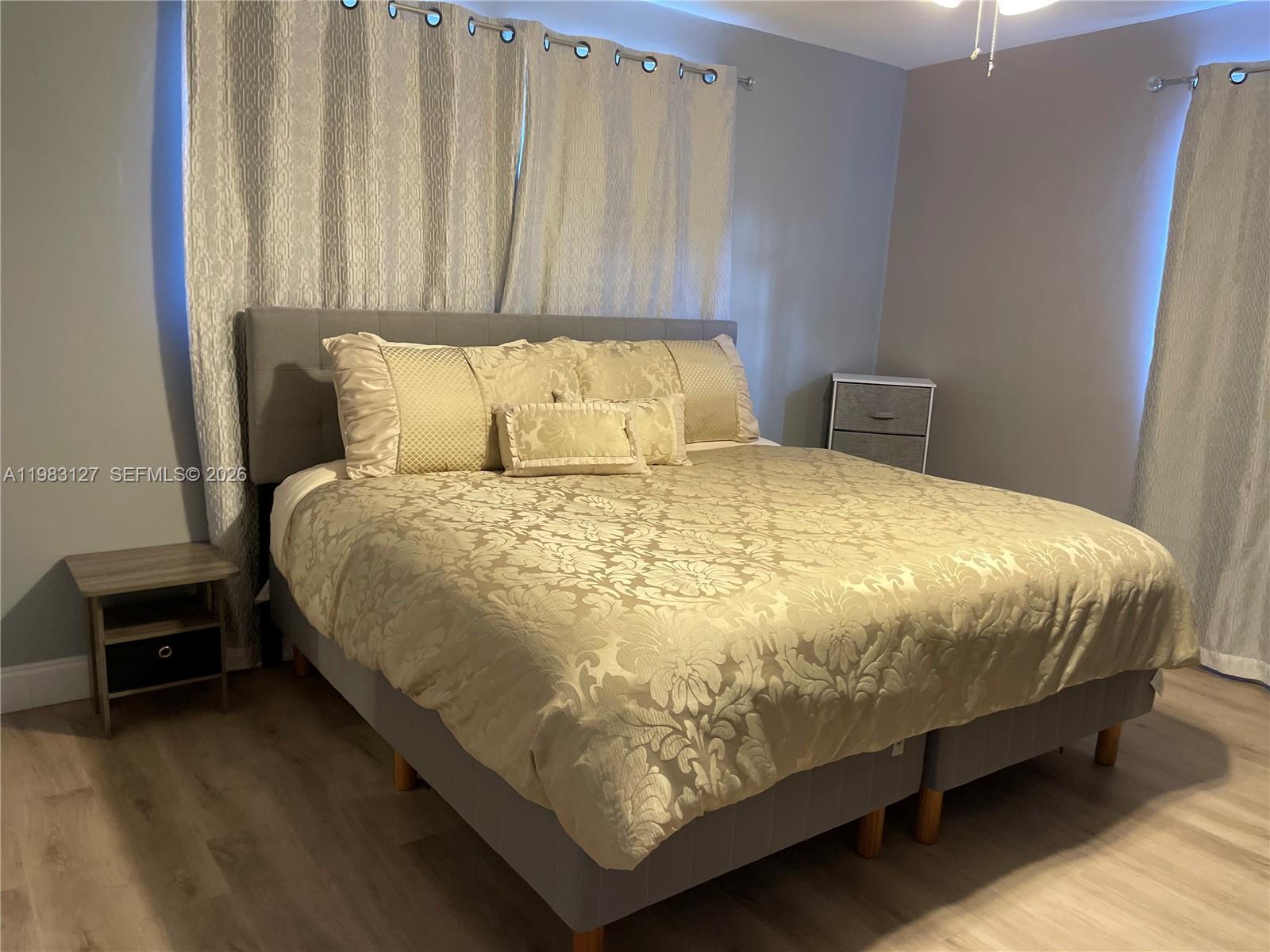 BELL GARDENS - Residential Lease