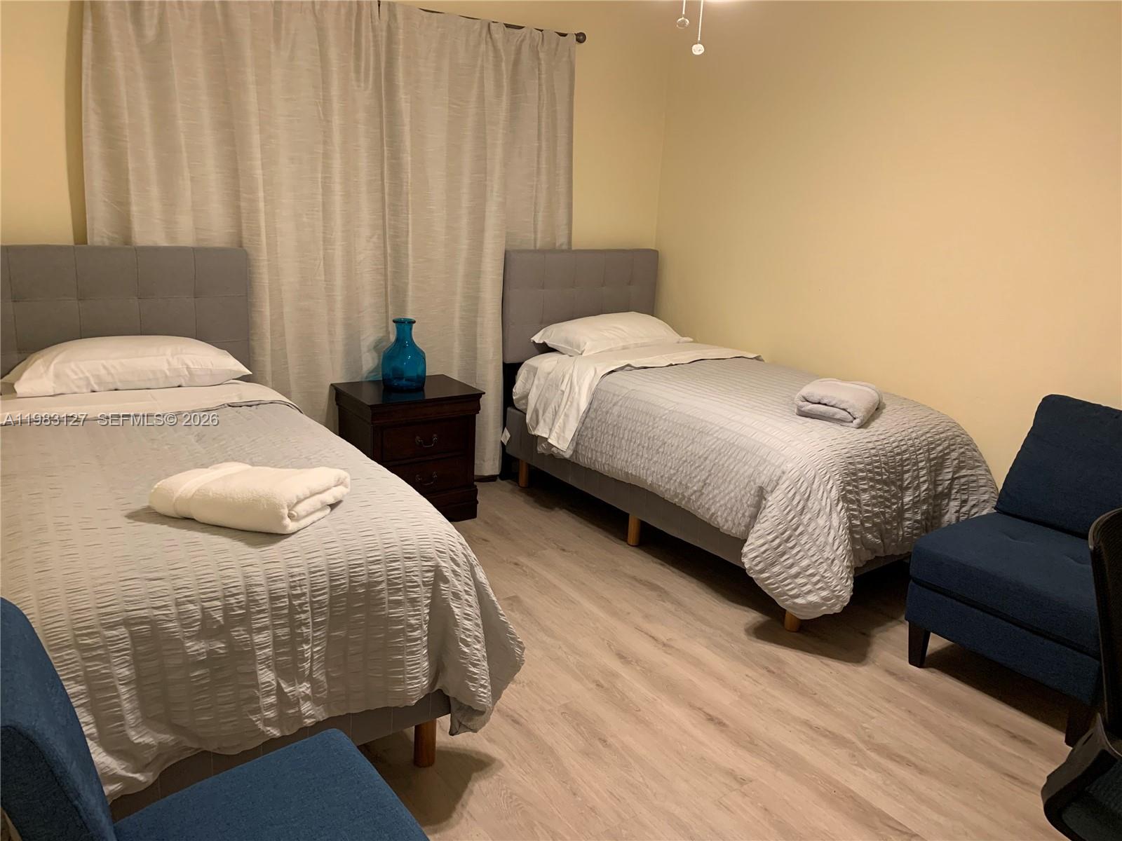 BELL GARDENS - Residential Lease