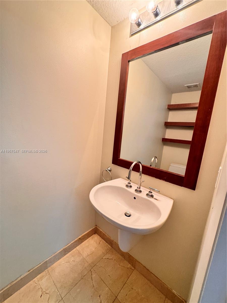 BEL-AIRE ON THE OCEAN CON - Residential