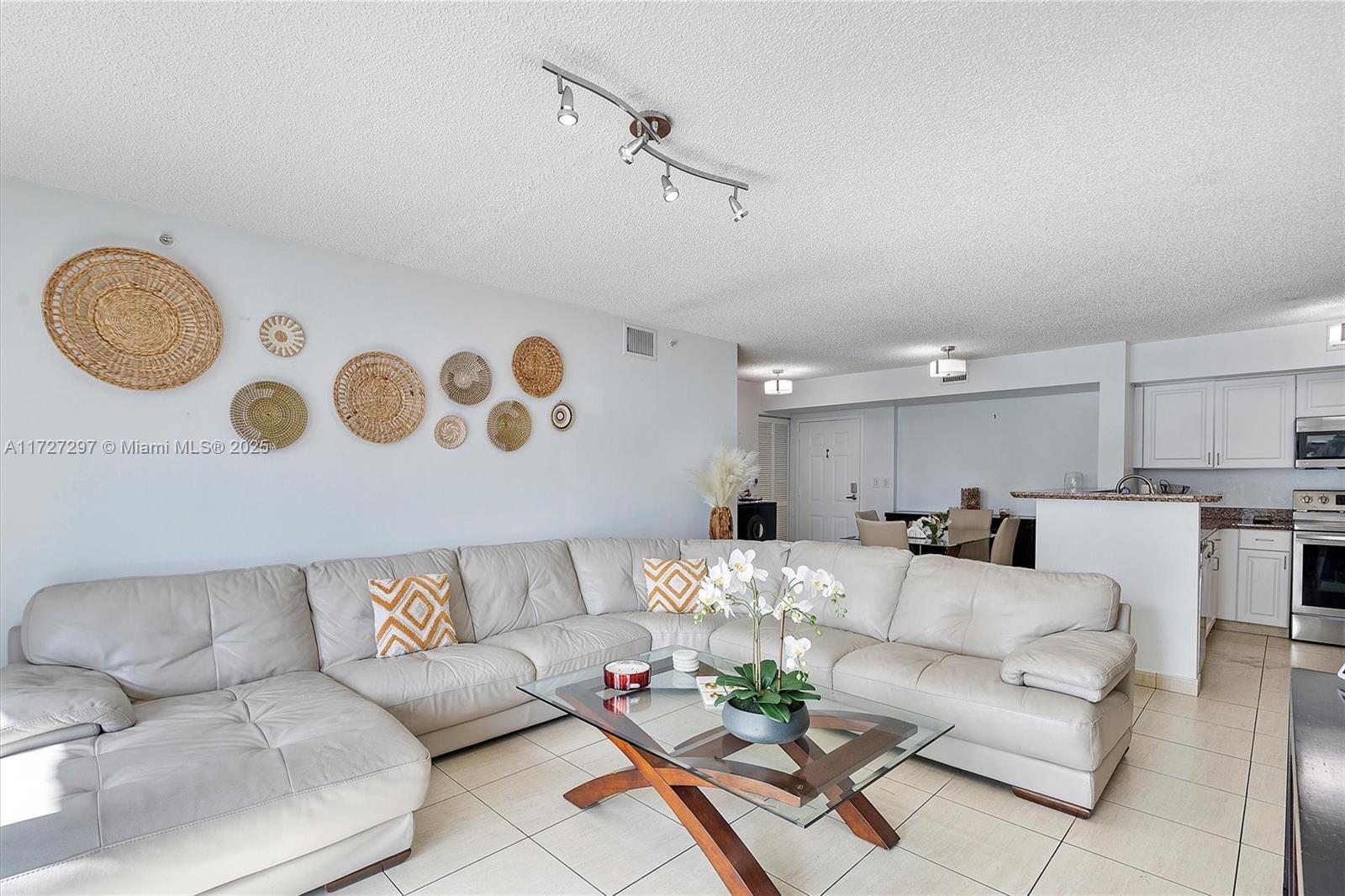 1155 Brickell Bay Dr 603