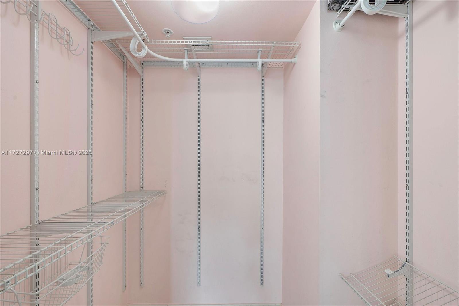 THE MARK ON BRICKELL COND - Residential