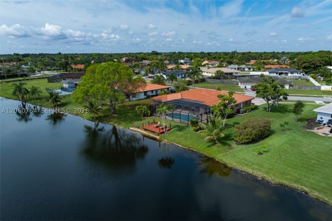 Photo of 424 Sailboat Cir, Weston, FL 33326 (MLS # A12060764)
