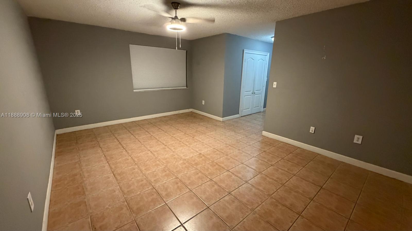 TENNIS VIEW CONDO PH I - Residential Lease