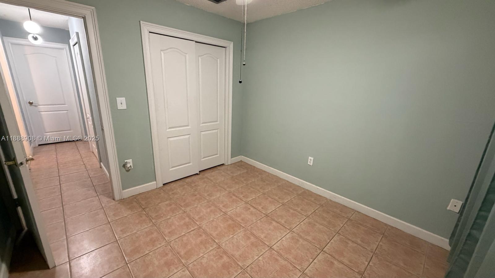 TENNIS VIEW CONDO PH I - Residential Lease