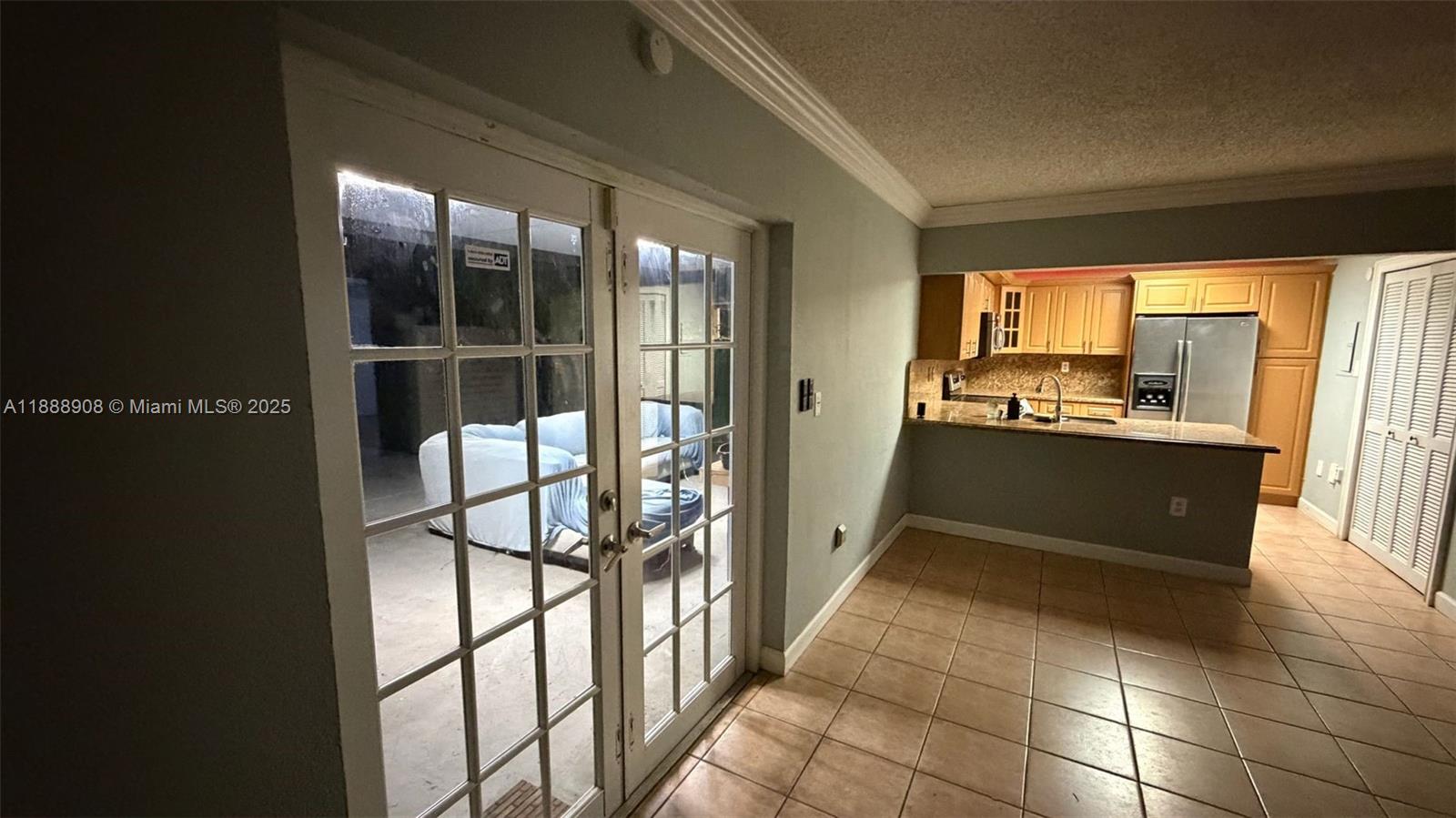 TENNIS VIEW CONDO PH I - Residential Lease