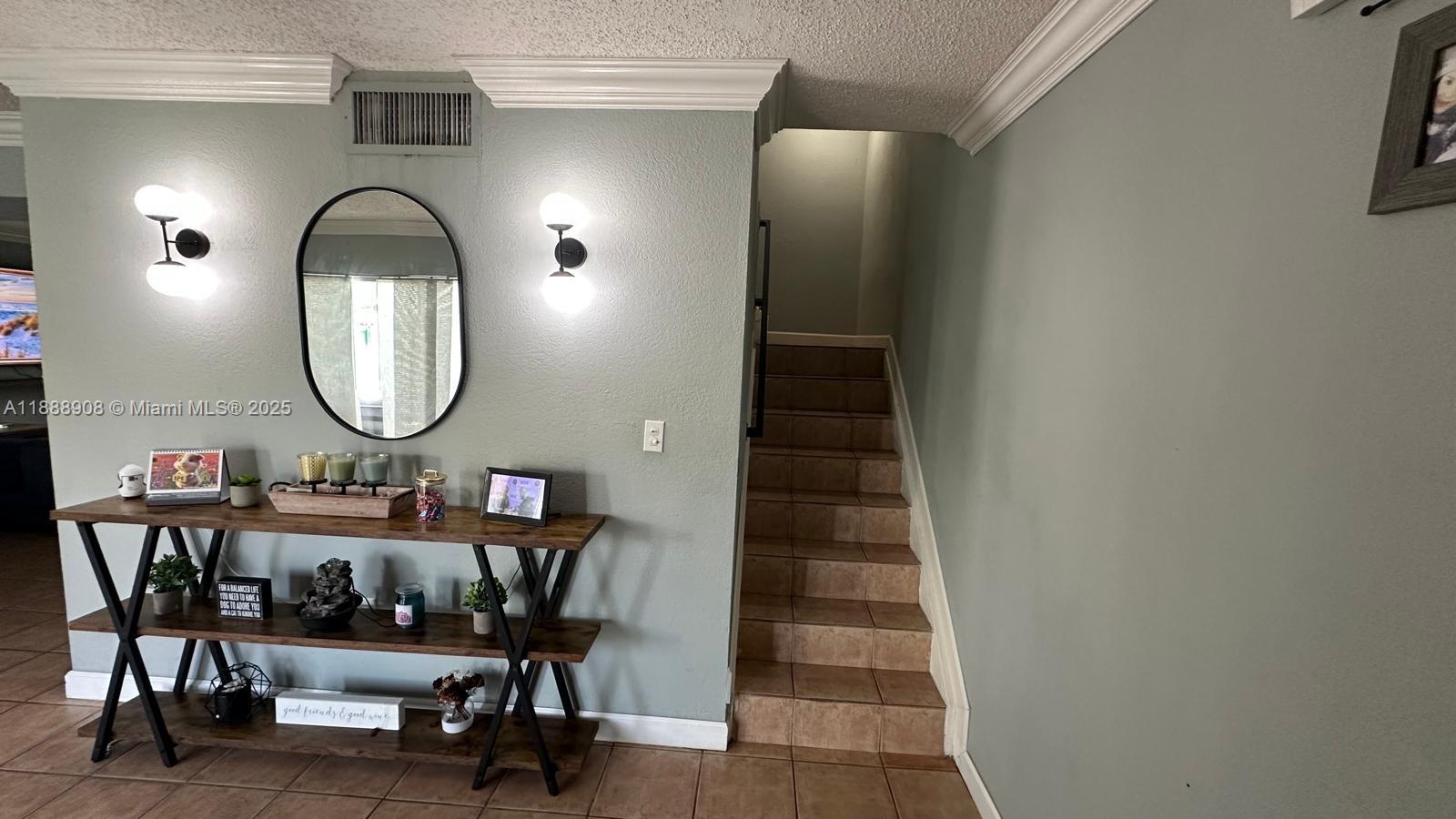 TENNIS VIEW CONDO PH I - Residential Lease