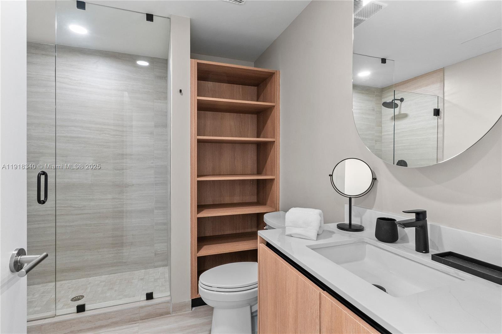 72 PARK - Residential